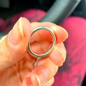 Zales sterling silver wedding band size 4